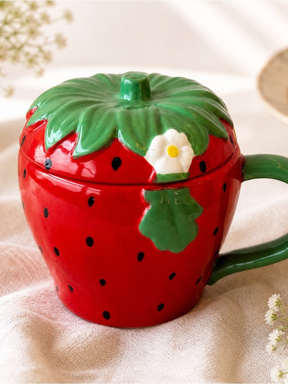 Strawberry Ceramic Mug Cup with Lid - Red & Green